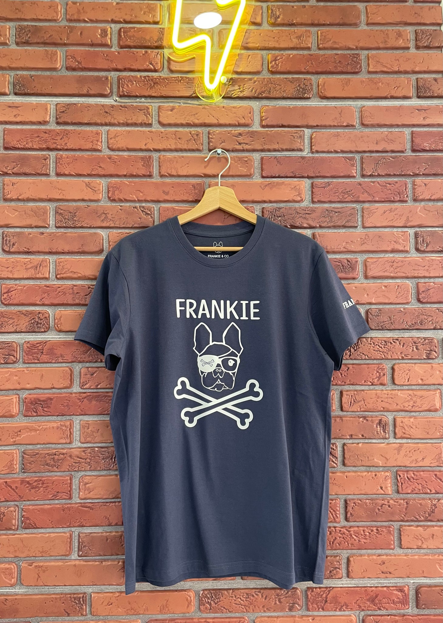 Camiseta Frankie skull